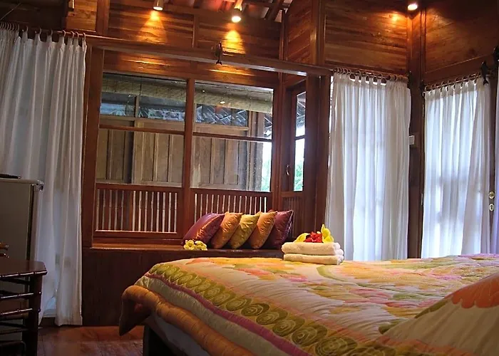 Otel Raffles 2*